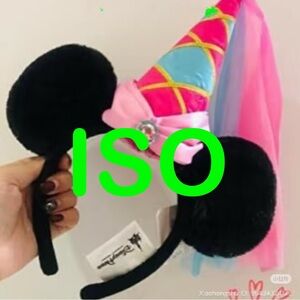 ISO: Minnie Ears